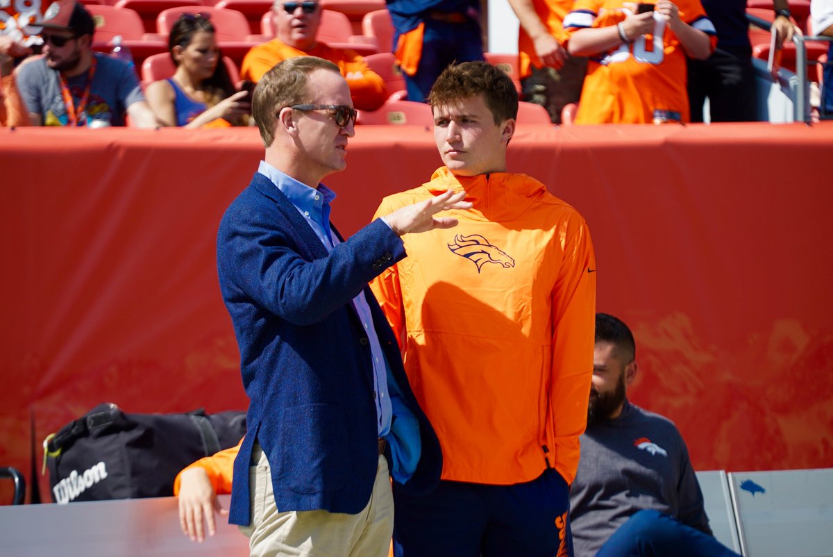 RyanGreeneDNVR's tweet photo. "Look, Simba. Everything the light touches is our kingdom."

"Whoa..."

#Broncos #BroncosCountry @CBSDenver https://t.co/KEKeH4PxZm