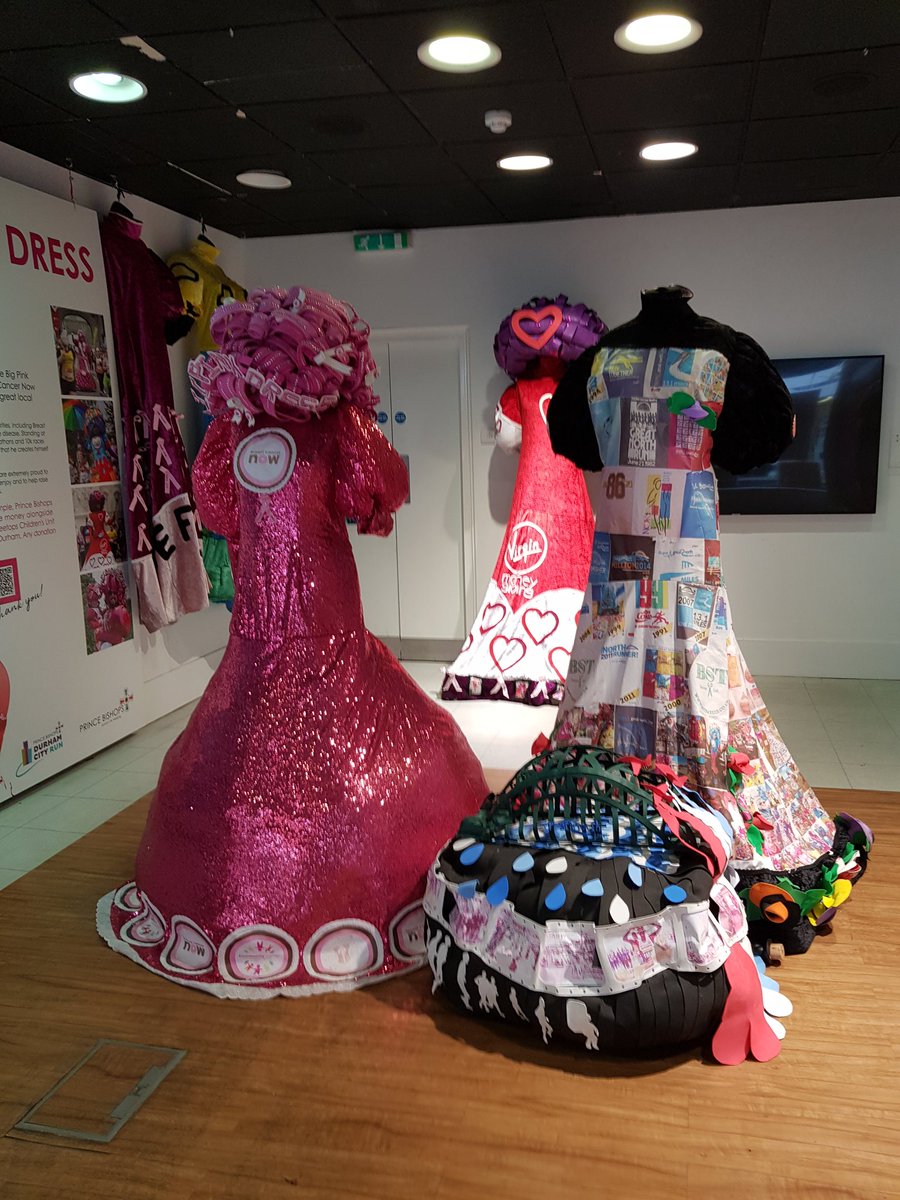 LordSmythe's tweet photo. @bigpinkdressgnr checked out your Durham dresses display this afternoon Colin #FabFrocks @ThisisDurham @DurhamCityzen @Great_Run https://t.co/yJamiOP9La