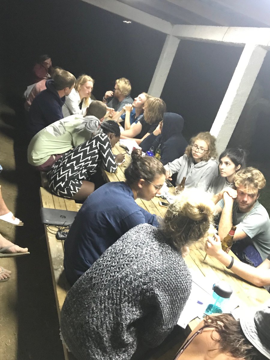 Working hard on a Sunday evening, the <a href="/UoEFieldAzores/">Azores Field Course</a> team discuss a Q posed by <a href="/IlyaMaclean/">Ilya Maclean</a> : is Macronesia diverse, and if yes, why? #Azores @ExeterMarine <a href="/chrislaing80/">Chris Laing</a>