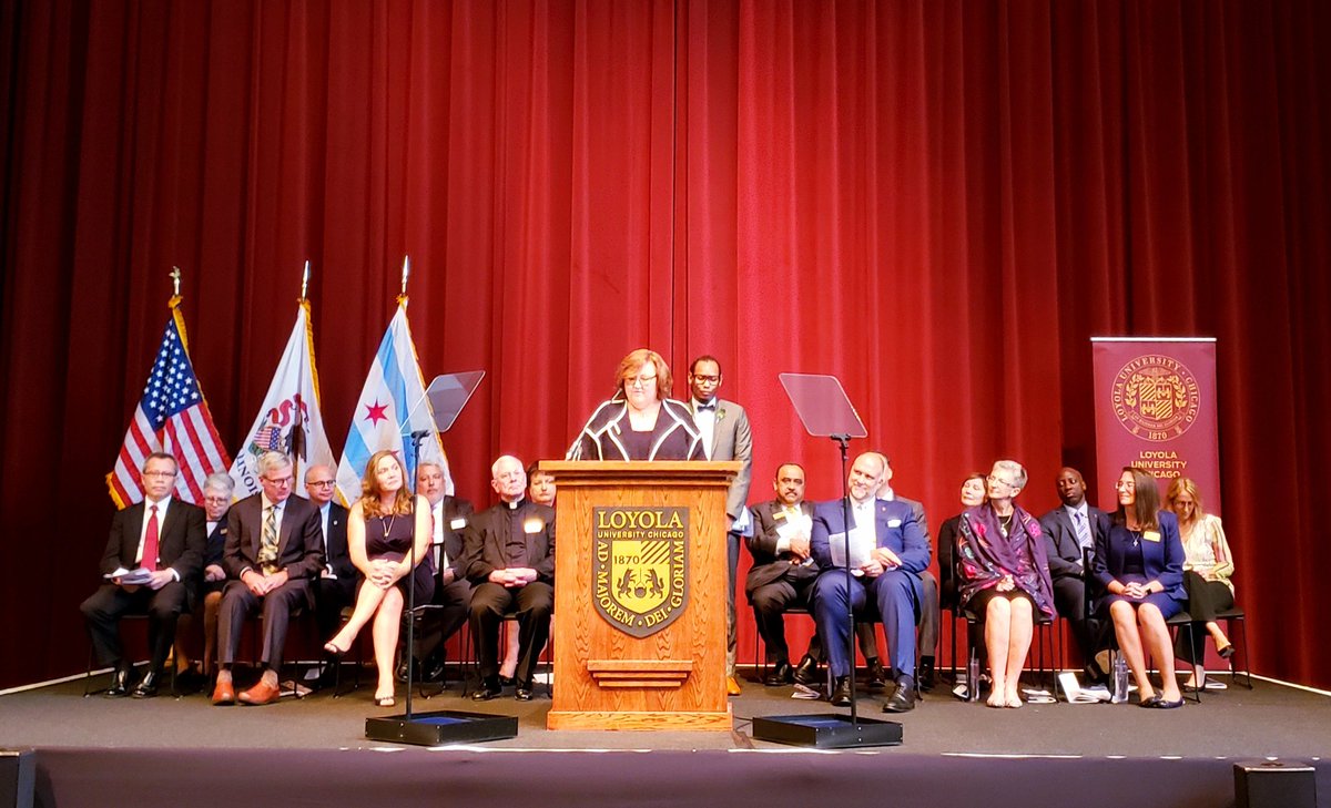 KMirza's tweet photo. At @LoyolaChicago #FacultyConvocation celebrating friend, Wiimentor & @loyolapathology Chair, Dr. Wojcik (@eva_wojcik) for her many, many awards this year! #HumanismInMedicine #FacultyOfTheYear - not to forget #PathPower19 & upcoming @cytopathology recognition later in the year https://t.co/2uYcvGZYhl