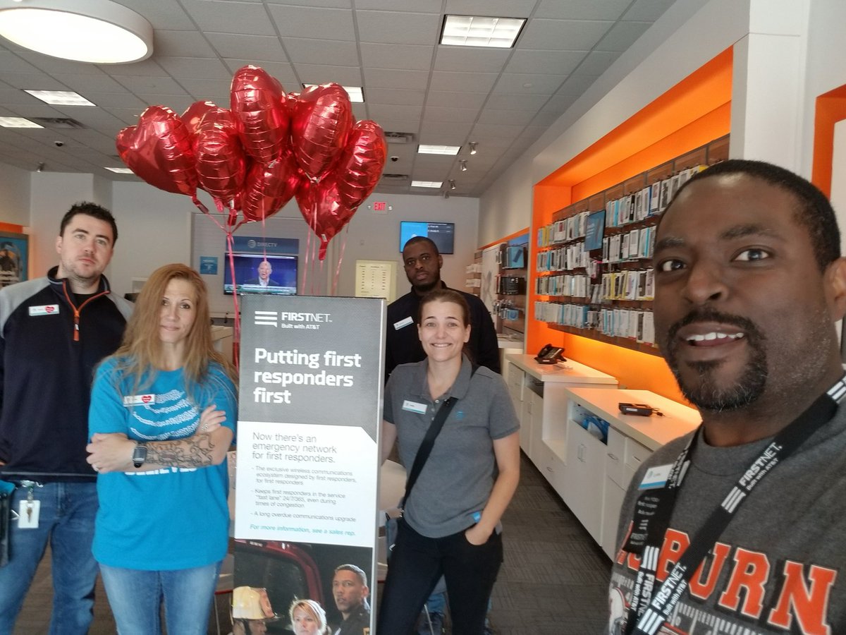 RidgeTeam's tweet photo. #TeamVista completes a new Extended Primary FirstNet account on 11 lines and added Dedicated Broadband.  Keep First Responders First.  @main_karl @ValeriePhillips @LisaKLuff @trevlyn_pitner @ZekeVarela @AustinVillanu12 #WeAreNTXDynasty #PowerCentral #NTXfactor @fjdevereux https://t.co/efJNYpuGFw