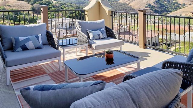 wdesignliving's tweet photo. Sunday vibe. Feeling very grateful for this client who fully trusted me throughout the project and supported all of my design choices and decisions and loving everything about the outcome. More than that, I am incredibly thankful for what my client does … https://t.co/77BhyyisOL https://t.co/gTxHrK9P9t