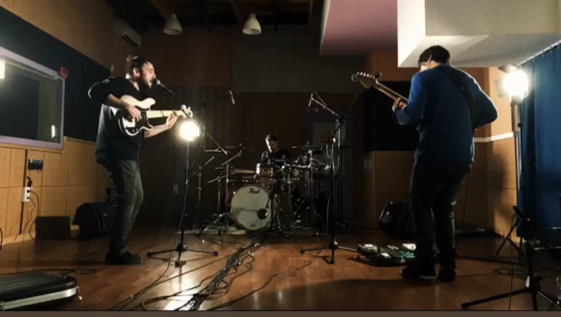 🍃⭕️R O J O CARDINAL,preparados para visitar tu ciudad🍃⭕️
*
🍃⭕️Ready to visit your town⭕️🍃

#MusicMonday #Madrid #directo #livemusic #Fenderのある生活 #pearldrums #orangeamps