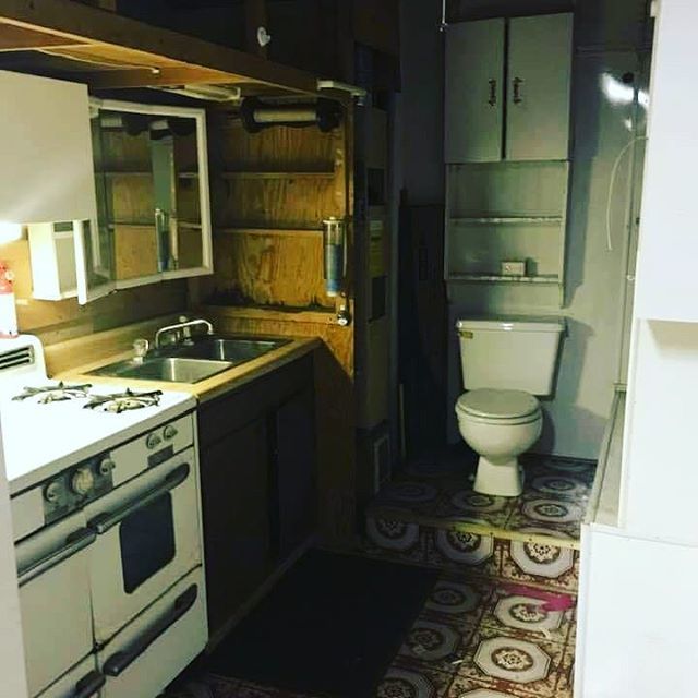 dnsinvest's tweet photo. #dnsinvestments 😳
.
.
.
.
#realestate #realestateinvesting #bankowned #reo #foreclosure #unlisted #realtor  #fixerupper #incomeproperty #realestatedeals #buyfixflip #flipthishouse #flipthathouse #offmarket #deals
#bocarealestate #bocaraton
#dnsinvestments 
#floridarealestate… https://t.co/qcf7zn2nQF