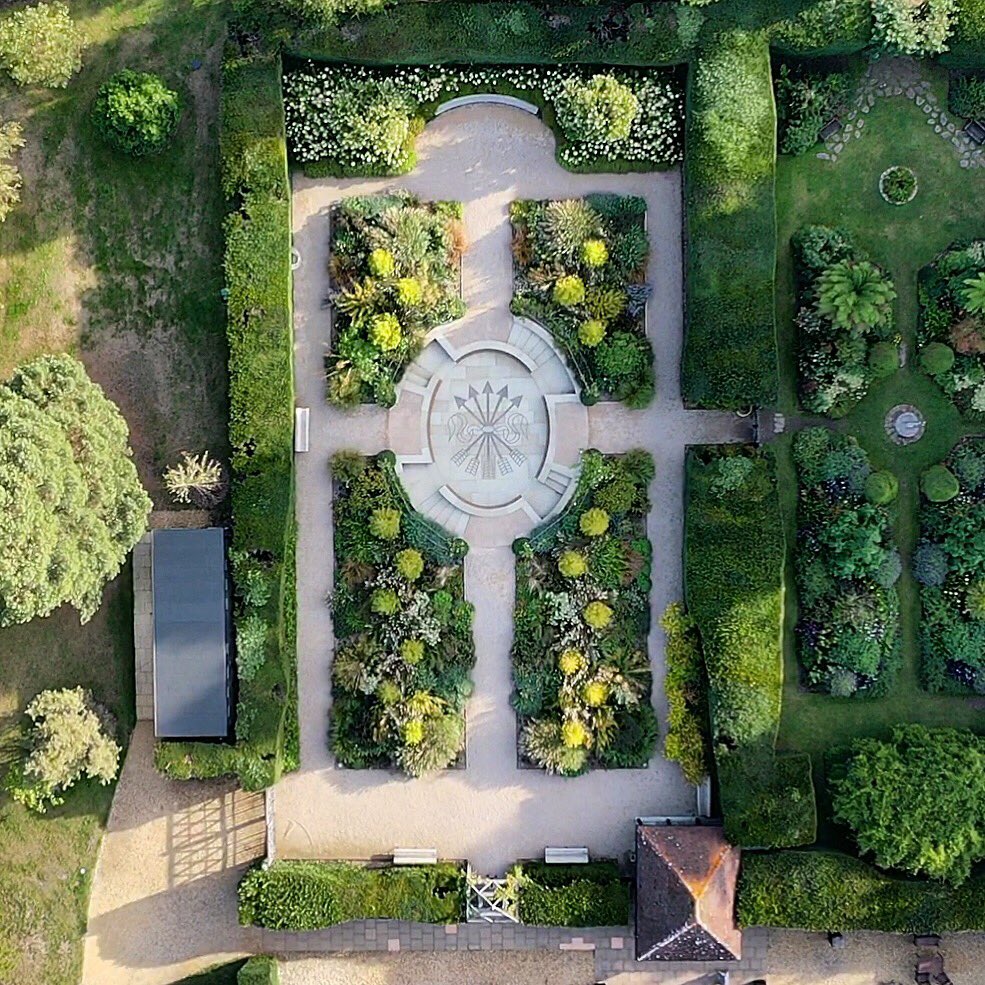 agiusml's tweet image. misty morning to sunny evening : the early autumn hues of the ginkgo &amp;amp; rhus are flirting with the change of seasons @exburygardens : #exbury100