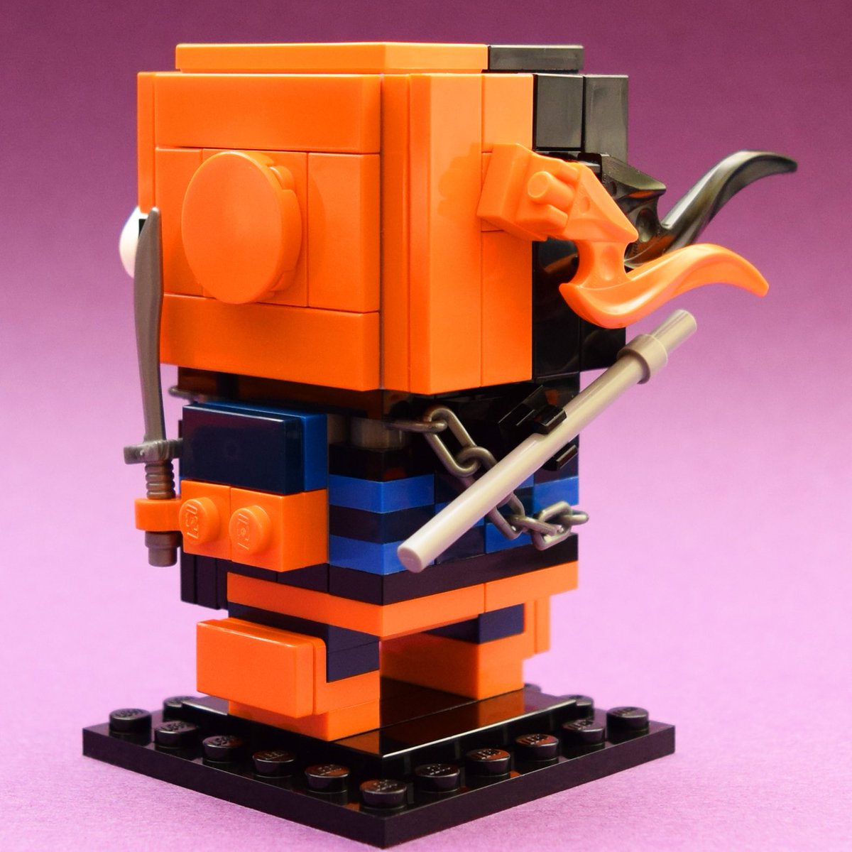 ACookston_Photo's tweet photo. Deathstroke The Terminator - #Brickheadz #Lego #LegoMOC #SladeWilson #Deathstroke #LegoDC https://t.co/uC81X1jhIe