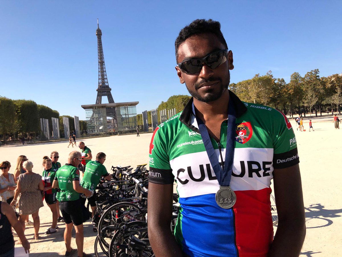 CLCyclingClub's tweet photo. Massive congratulations to @faheez who took on #L2P19 to show support for father @SalimShafeek5 who was diagnosed with leukaemia earlier this year. Faheez and Dr Shafeek have carried out some phenomenal fundraising for @CureLeukaemia - https://t.co/ALfDA7sjDE #CLFamily https://t.co/EQcu54ehNH