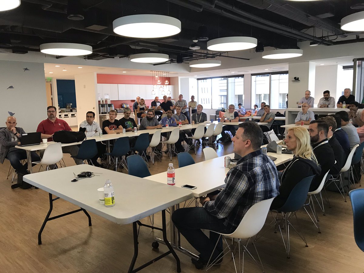 KnownAsMarkus's tweet image. My #OOW19 week starts with the #RAC &amp;amp; #MAA #Innovators #Summit with a lot of “innovation under the hood” presented by @RACMasterPM @hawkinsg1 @TheSauravDas @vanpupi &amp;amp; the @OracleMAA team. Thank you for joining us on this beautiful Sunday in San Francisco! /CC @oracleace