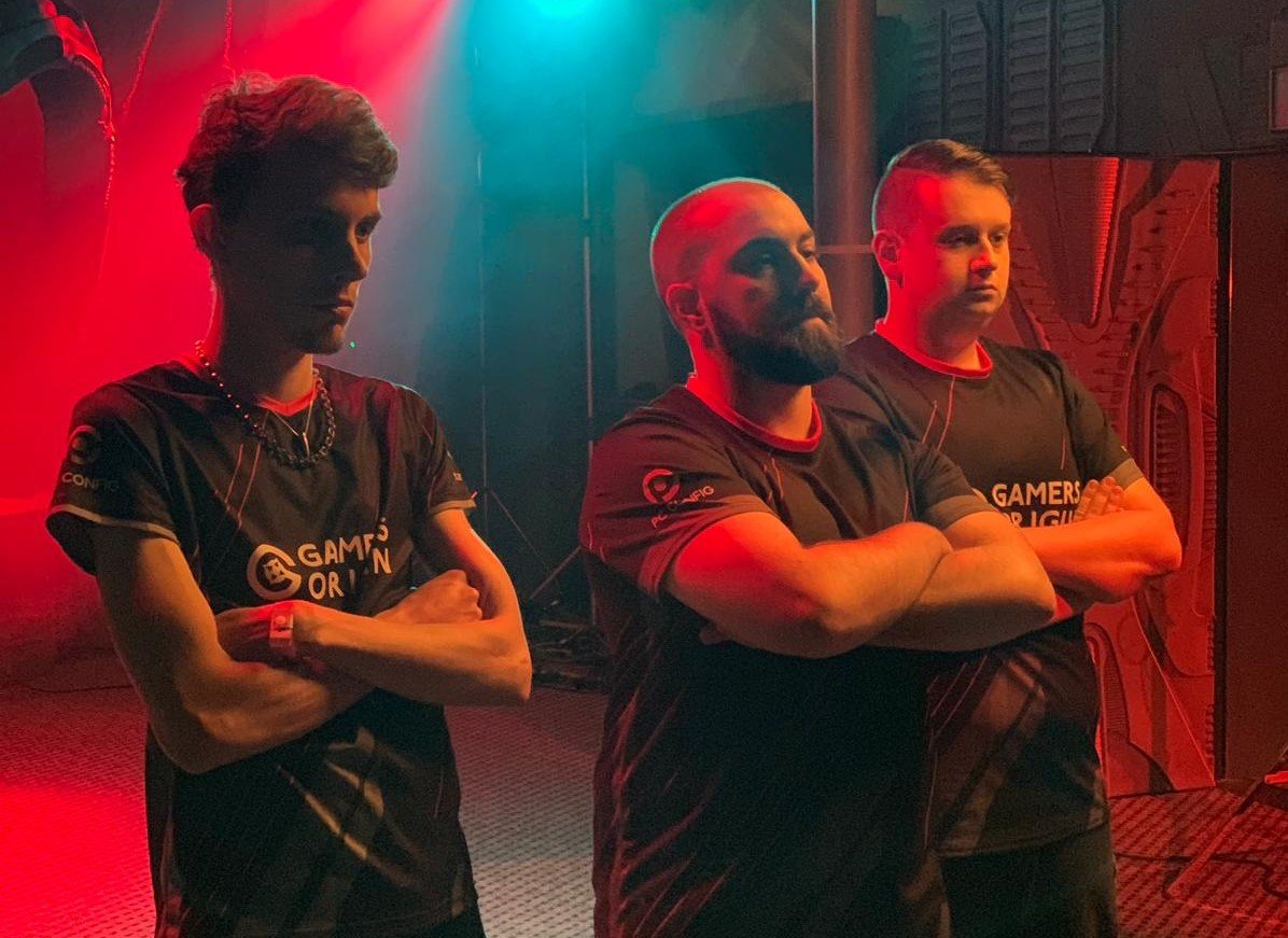 Galions_'s tweet photo. Nous nous positionnons 4e meilleure équipe du monde sur Apex Legends et repartons avec 48.000$ ! GG 🔥

Merci à toute la communauté française qui nous a soutenu durant ces 3 jours de compétition 🇫🇷❤

#GOWIN 🔴⚫️ https://t.co/vgFt2g7yrR
