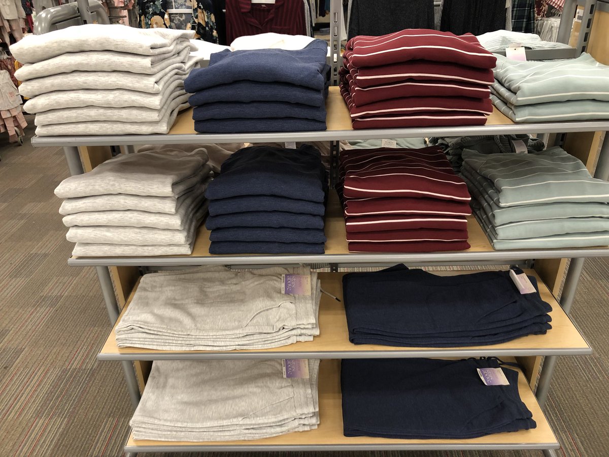 DBOs diving into a deep zone today! Love it!! #T2254 #GuestReady <a href="/nostlund04/">Nicholas Ostlund</a> <a href="/jamaal_edwards/">Jamaal Edwards</a> @ScharfDenise <a href="/settoselltarget/">Heather Fountain</a>