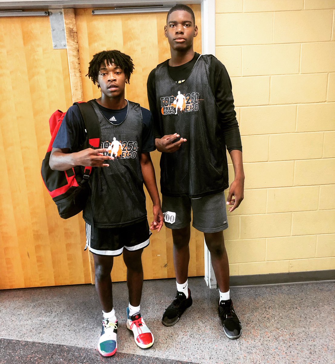 what were they thinking to team me & @MylesTateeee up 🥶 one of the best players I’ve ever ran with 💯 enjoyed the @PrepHoopsTop250 event 💪🏽 @PrepHoopsSC