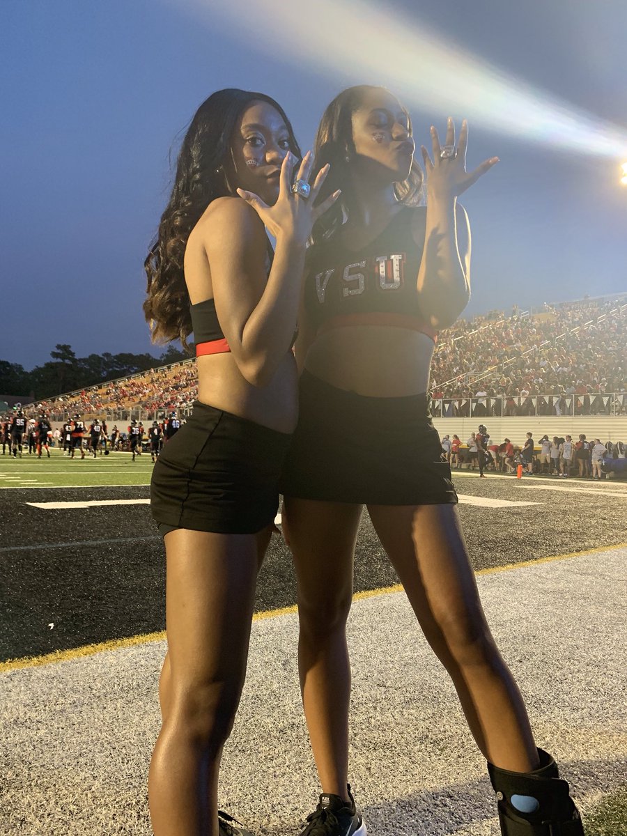 _carmenrowser's tweet photo. if you didn’t know...well now you do🥶💍 https://t.co/15WUp0y47T