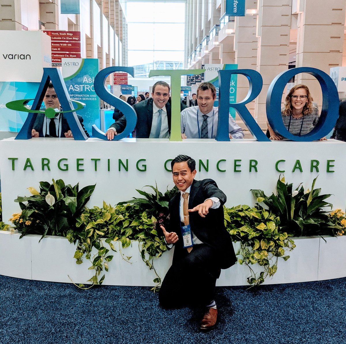 Best co-ressies at #ASTRO2019. (Minus <a href="/SaraZakem/">Sara Zakem, MD</a>, Narine, Kareem 💛)