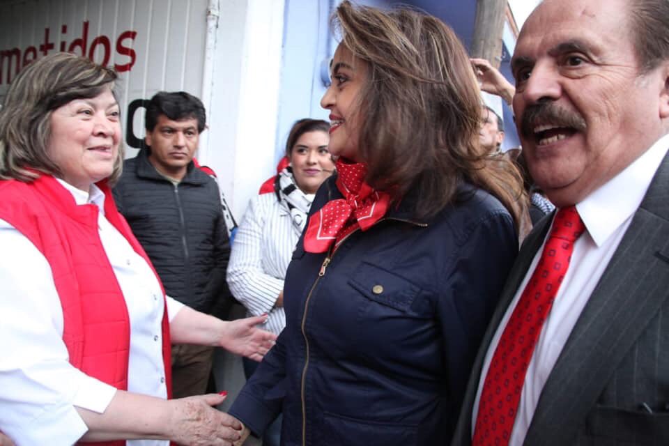 CarmelitaCam1's tweet photo. .Éxito a la nueva dirigencia del Comité Municipal #PRIMetepec 2019-2023, Aurora Zimbron y Jonathan Pichardo, en este nuevo reto de unificar y trabajar en favor de la militancia; juntas y juntos lograremos vencer los retos venideros. https://t.co/CO72vLnLzx