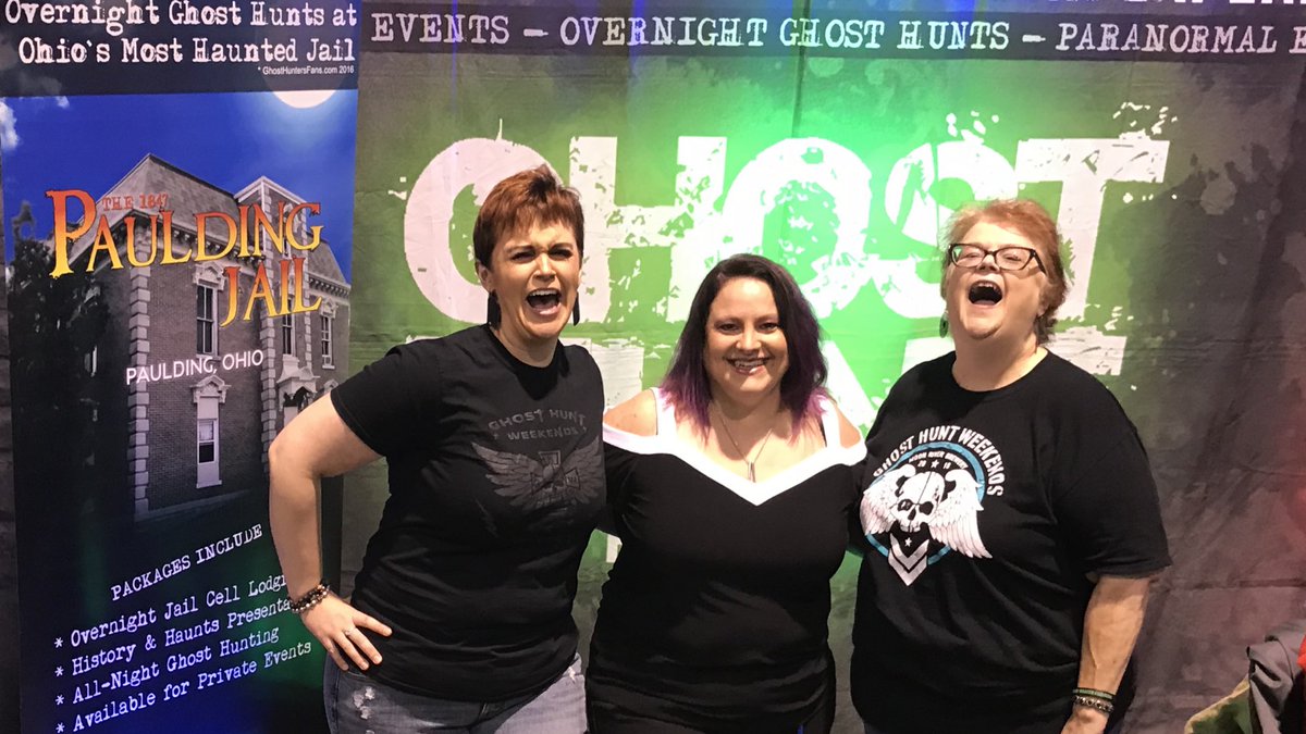 WLKYAlly's tweet photo. I was able to visit with @Mike_TWC @ChrisTWC @BrannonTWC @awiseman0728 Tammye, @TNWRAITHCHASERS @DalenSpratt @JuwanMass @theMarcusHarvey #TennesseeWraithChasers #GhostBrothers #ScareFest2019 https://t.co/O1sj2Yoz3S