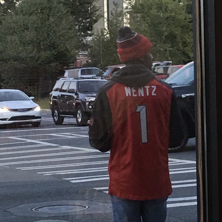 WTDLBucs's tweet photo. Need a big showing in prime time tonight, Carson. #SNF 

Also, it’s Week 2, but happy 2019-20 fantasy season to all the Bucs fans out there. Best fans in the @WTDynastyLeague!

#FeelingLikeAMillionBucs https://t.co/Nh8GJYaNz5