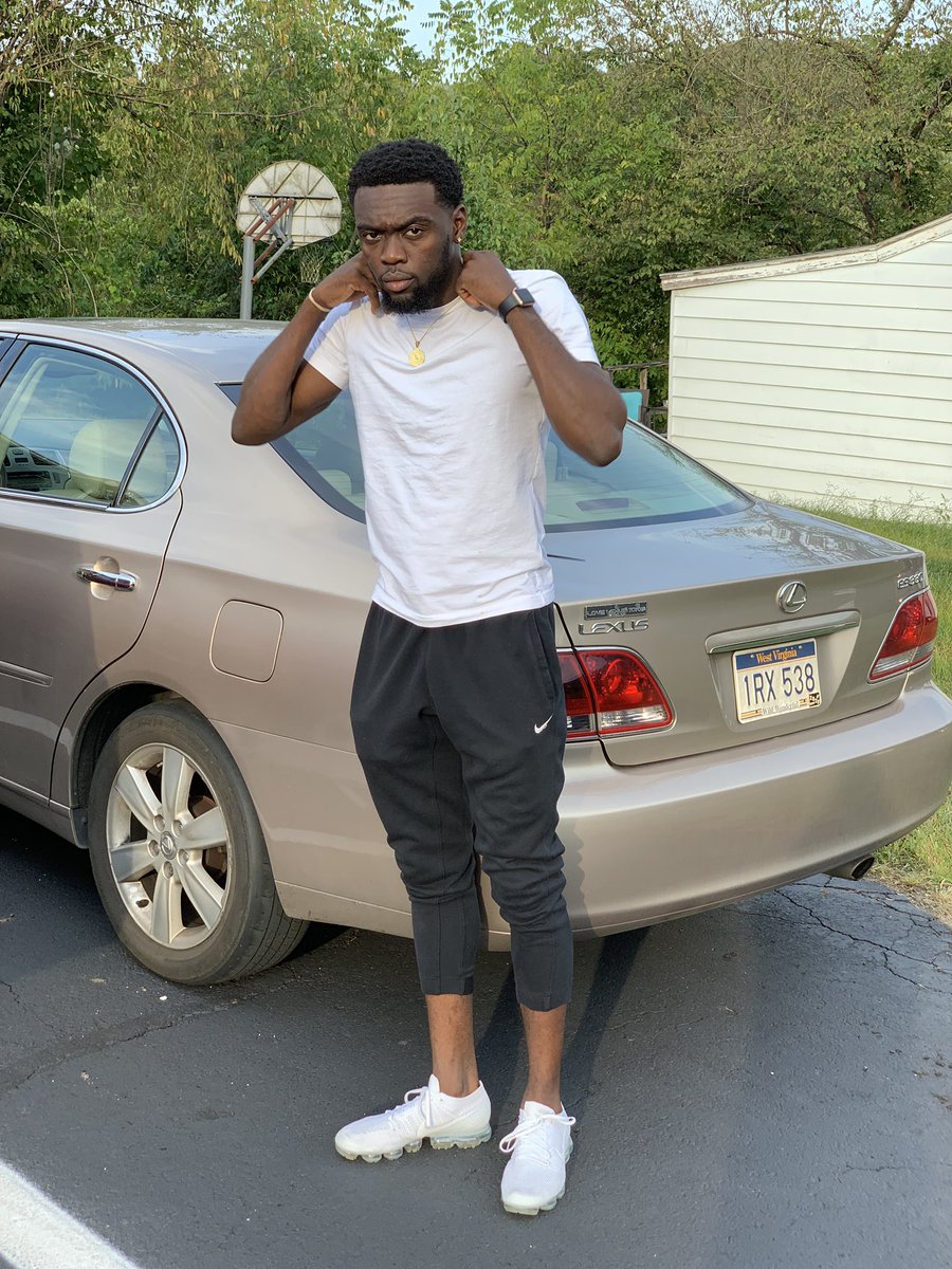 respectmyrange's tweet photo. I’m betting wit me cause I know I’m good for it 🐺 https://t.co/CXcz2iAMXz