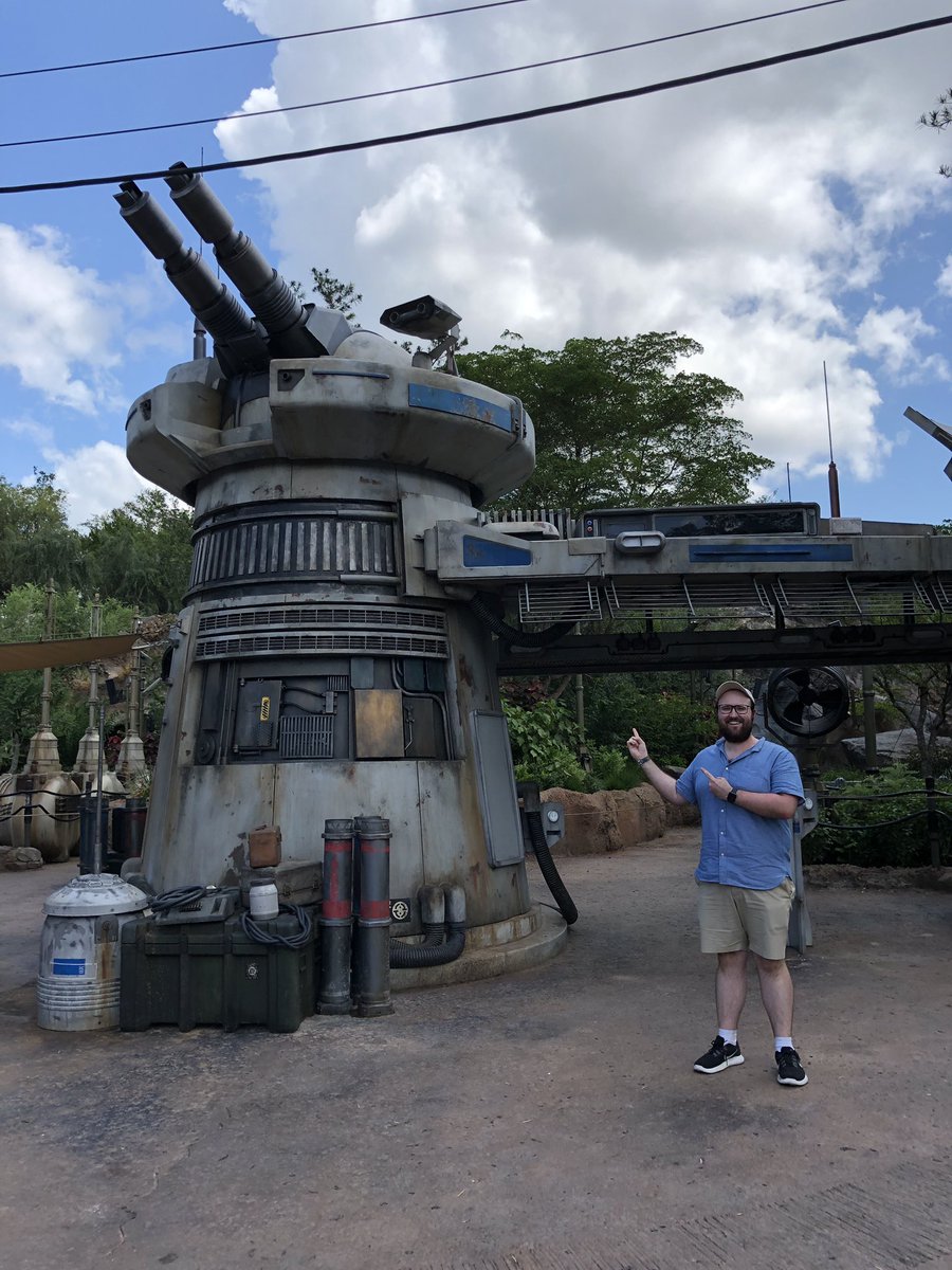 CaseyJones2187's tweet image. I finally went to Batuu! I already have some great memories from there and I’m already itching to go back. Now we wait for Rise of the Resistance! @WaltDisneyWorld #sweepstakes #GalaxysEdge #BackToBatuu