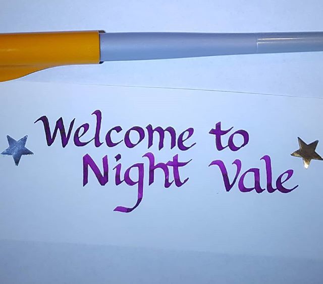 d6cmarie's tweet image. Welcome to Night Vale
Pilot Parallel 2.4mm
Pilot Iroshizuku Yama-Budo
@nightvaleofficial
@pilotpenusa

#welcometonightvale #nightvale #pilotparallel #pilotparallelpens #pilotparallelpen #foilstars #tomoeriver ift.tt/2Q8Xbjx