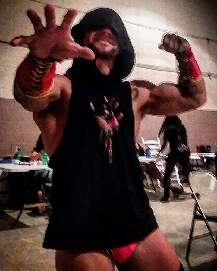 gilbertmatt271's tweet photo. This weekend gave me the confidence boost that I've been looking for! Matching the best is what I do... Branding them with the thunderclap is my duty... Hitting them with the touch of death is my pleasure 
#BarefootBadass 
#ThunderclapEveryone 
#TouchOfDeath https://t.co/5wi0zAH0yS