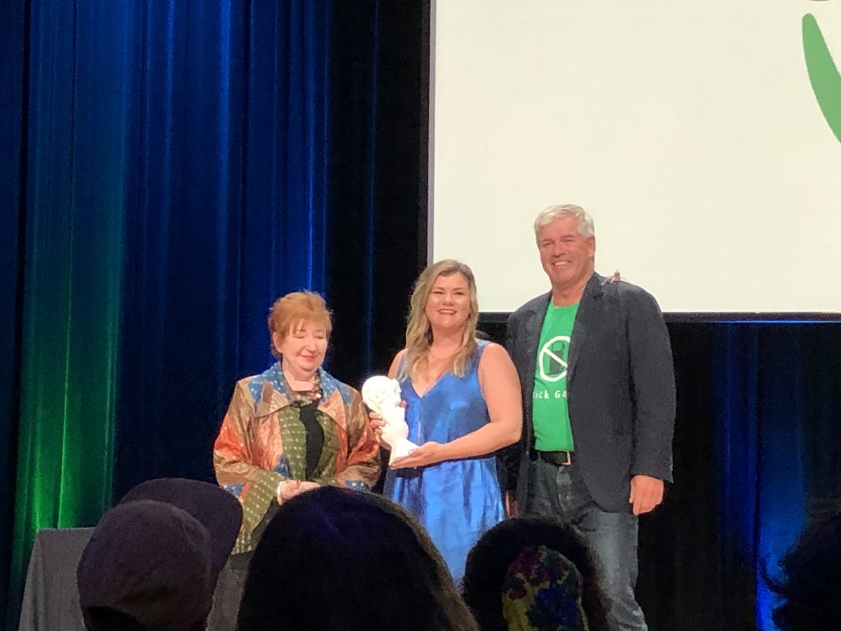 JeannetteDaLuz's tweet photo. Great job hosting the #climatechangeawards today @lubagoy & @ArthurPottsMAC https://t.co/kH44DEEoRq