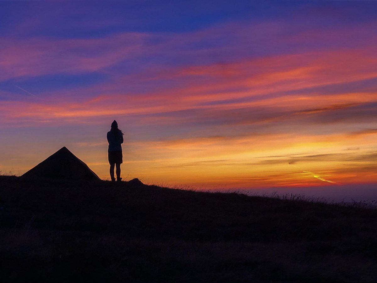 Beautiful evening on top of the Brecon Beacons in Wales ~ Thanks to The Bristol Nomad <a href="/TheBristolNomad/">The Bristol Nomad</a> #StormHour