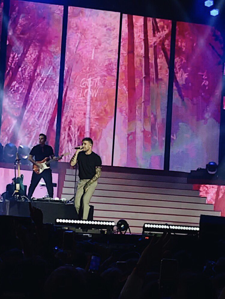 two_ghosts_2828's tweet photo. I saw 4/5 One Direction. 
11.07.17 - Harry Styles. Berlin
25.04.18 - Niall Horan. Stockholm 
13.09.19 - Liam Payne. Madrid
14.09.19 - Louis Tomlinson. Madrid

The best days in my life. ❤️ https://t.co/gEyF8Z6CkI
