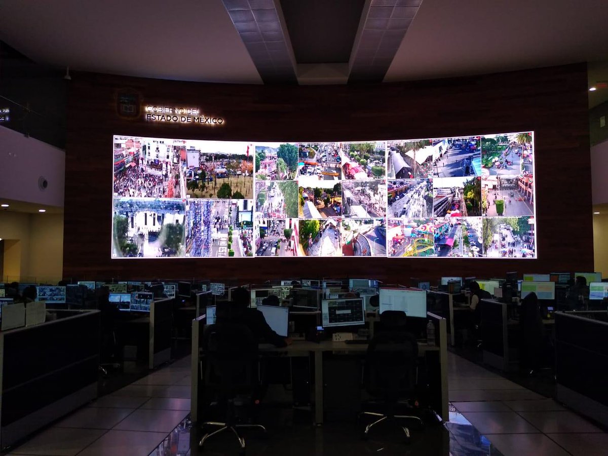 C5Edomex's tweet photo. La @SS_Edomex a través del @C5Edomex, lleva a cabo patrullajes virtuales mediante las más de 14 mil cámaras de seguridad desplegadas en el territorio estatal #SeptiembreSeguro2019🇲🇽 https://t.co/Spmlz3n6wD