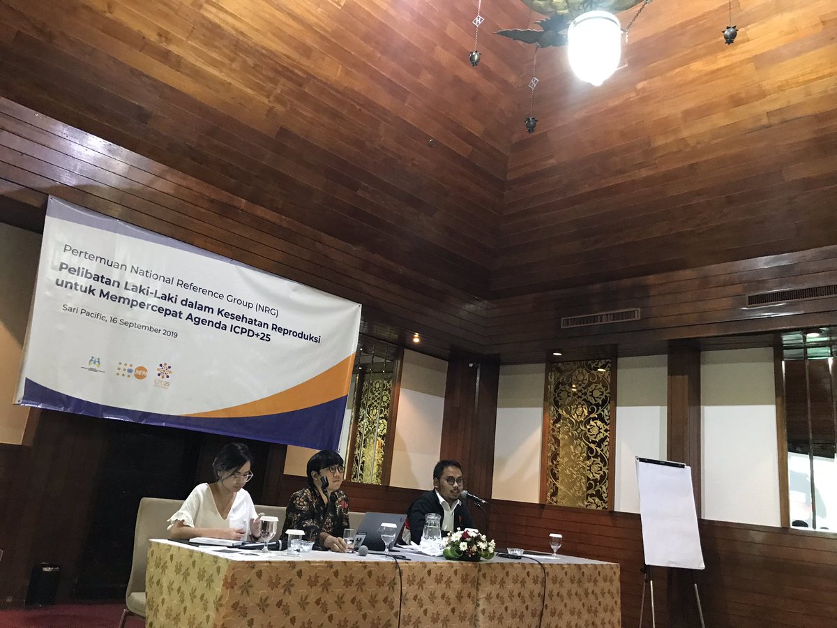 Selamat hari senin kawan-kawan muda!

Hari ini kita berada di Pertemuan National Reference Group (NRG): Perlibatan Laki-Laki dalam Kesehatan Reproduksi! <a href="/UNFPAIndonesia/">UNFPA Indonesia</a> <a href="/kpp_pa/">Perempuan dan Anak</a> dimana teman-teman YAP adalah salah satu fasilitator diskusi perspektif remaja! 📣