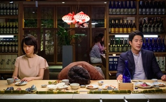 deli_ajumma's tweet photo. #shallwedoitagain Boşanmış bir çift yeniden karşılaşır. Kadının yanında bu kez boyfriend'i vardır ve onun daha önce evlendiğinden habersizdir. Komedi, Ekim'de başlıyor. Biz ajummaların hoşlanacağı bir dizi gibi görünüyor. #kwonsangwoo #leejunghyun #leejonghyuk https://t.co/G6qo0uF2JS
