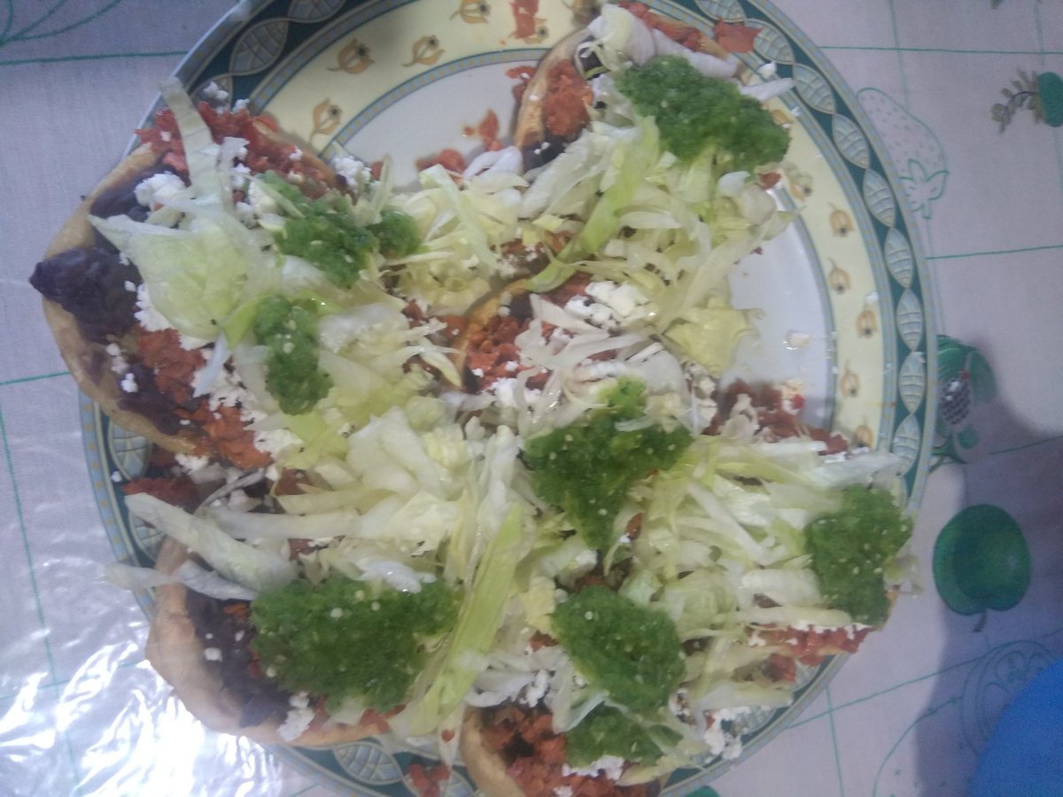 HabyCloud's tweet photo. Ahora sí, es hora de ir a ver #SJreturn3 en compañía de unos ricos sopes 🤤 #VivaMexico @SJofficial @shfly3424
#SUPERJUNIOR https://t.co/ztL0QBbxd0