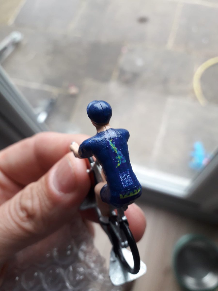 Mini cyclist hand painted with the excellent Ride Across Britain Jersey. Get yours now summitfinish.co.uk/collections/ri…
#rab2019 #rideacrossbritain #deloitterab2019 #deloitterab #lejog #landsendtojohnogroats #roadcycling