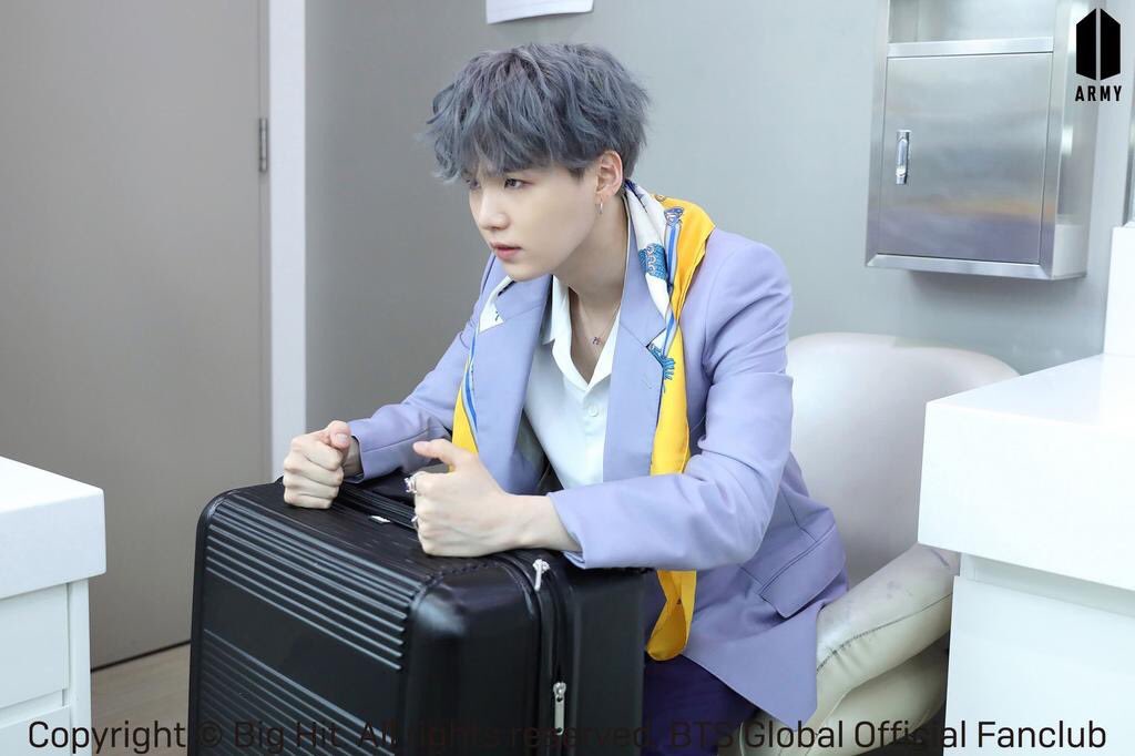 GiHope_forever's tweet photo. #MPN #BTS #ARMY #BoyWithLuv @BTS_twt 
Mèo đang giận, đừng ai lại gần mèo https://t.co/LzQ9dDR0Mg