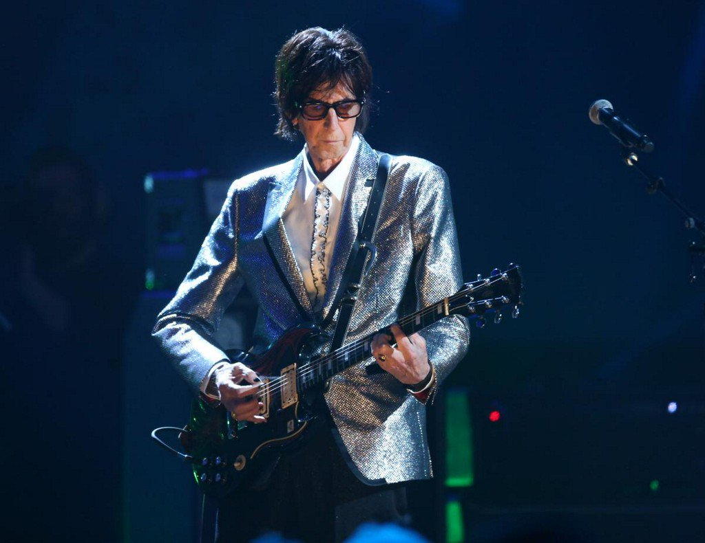 Reuters's tweet photo. Ric Ocasek, singer for The Cars, dies at 75: reports https://t.co/ucpT4ckIjU https://t.co/wYBbnKrR7F