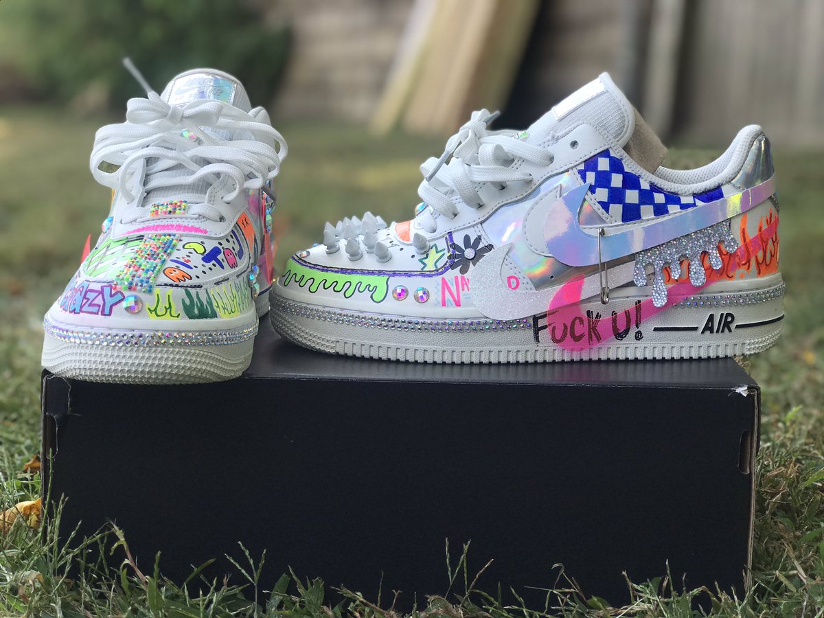yothatstayliin's tweet photo. CHECK ME OUT @kustomkiix on INSTAGRAM. $$60 CUSTOMS #SLaaatT 🐍🤮🤯 https://t.co/Wz6TCbSFYp