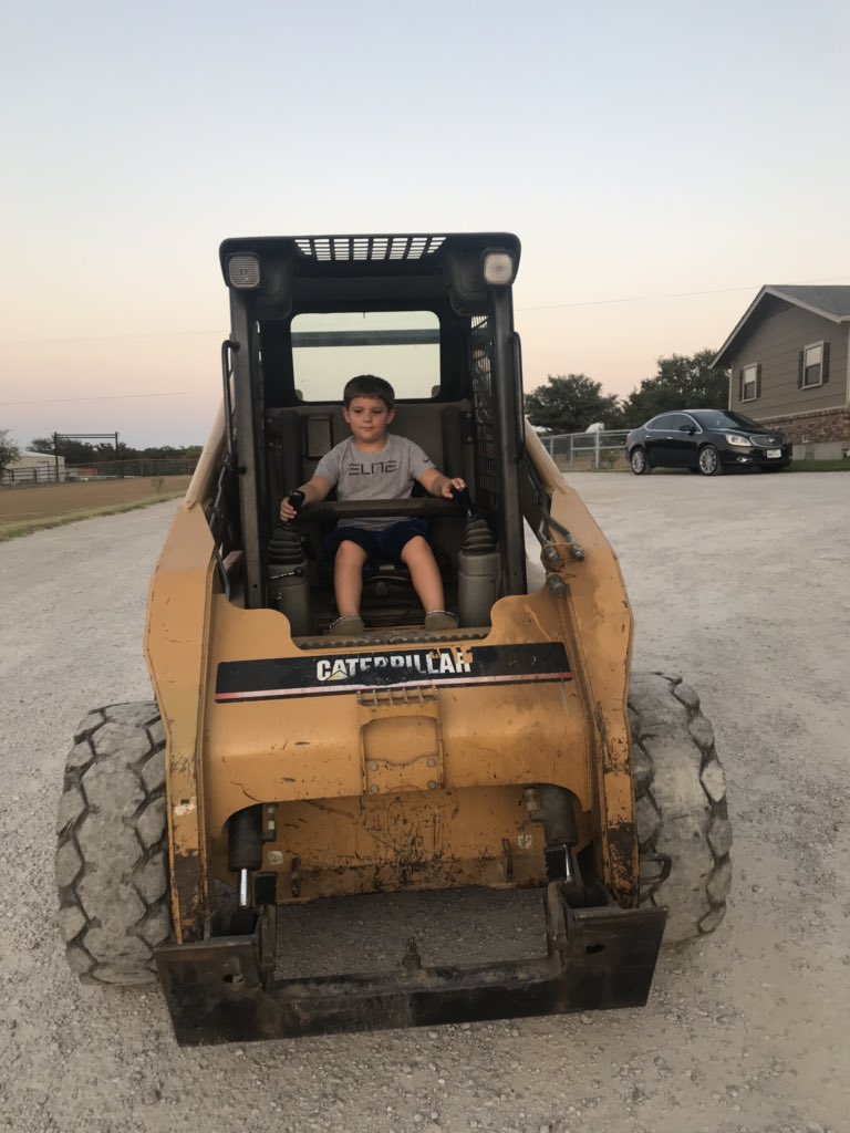 hestermoving's tweet photo. House-mover in training!😀 https://t.co/1wKZ588AzG