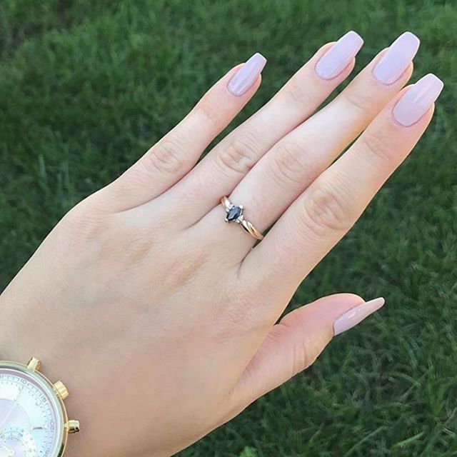 RINLansdowne's tweet photo. • 🗝🔓 U N L O C K E D •
.
.
.
shellac mani by @kaylinrose.esthetics https://t.co/EVOWeA9t8i https://t.co/RLzrzApX0t