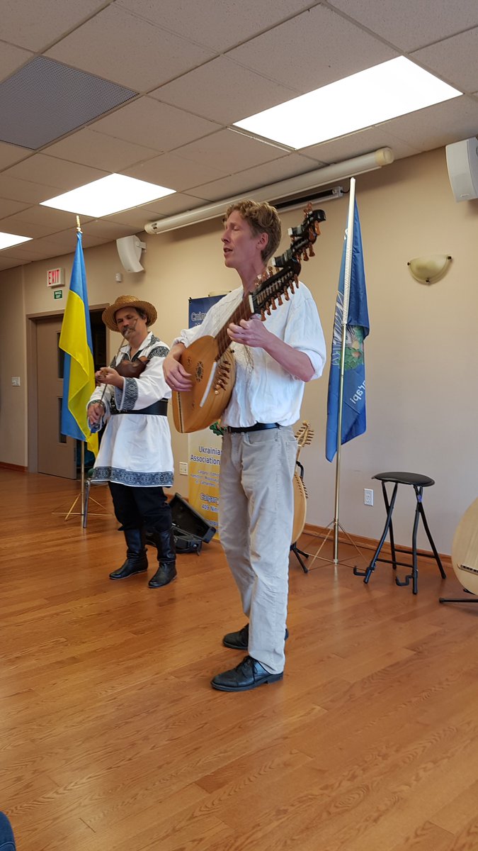 CalgaryDignity's tweet photo. What a privilege to meet Jurij Fedynskyj &amp; Олег Бут who shared their passion, talent &amp; knowledge about the Ukrainian traditional music and instruments this afternoon with us! #yyc #UCCalgary #CYMCalgary #kobzar #bandura #torban #kobza #UkrainianCanadian #Ukrainianheritage #music https://t.co/CQehvs6DoF