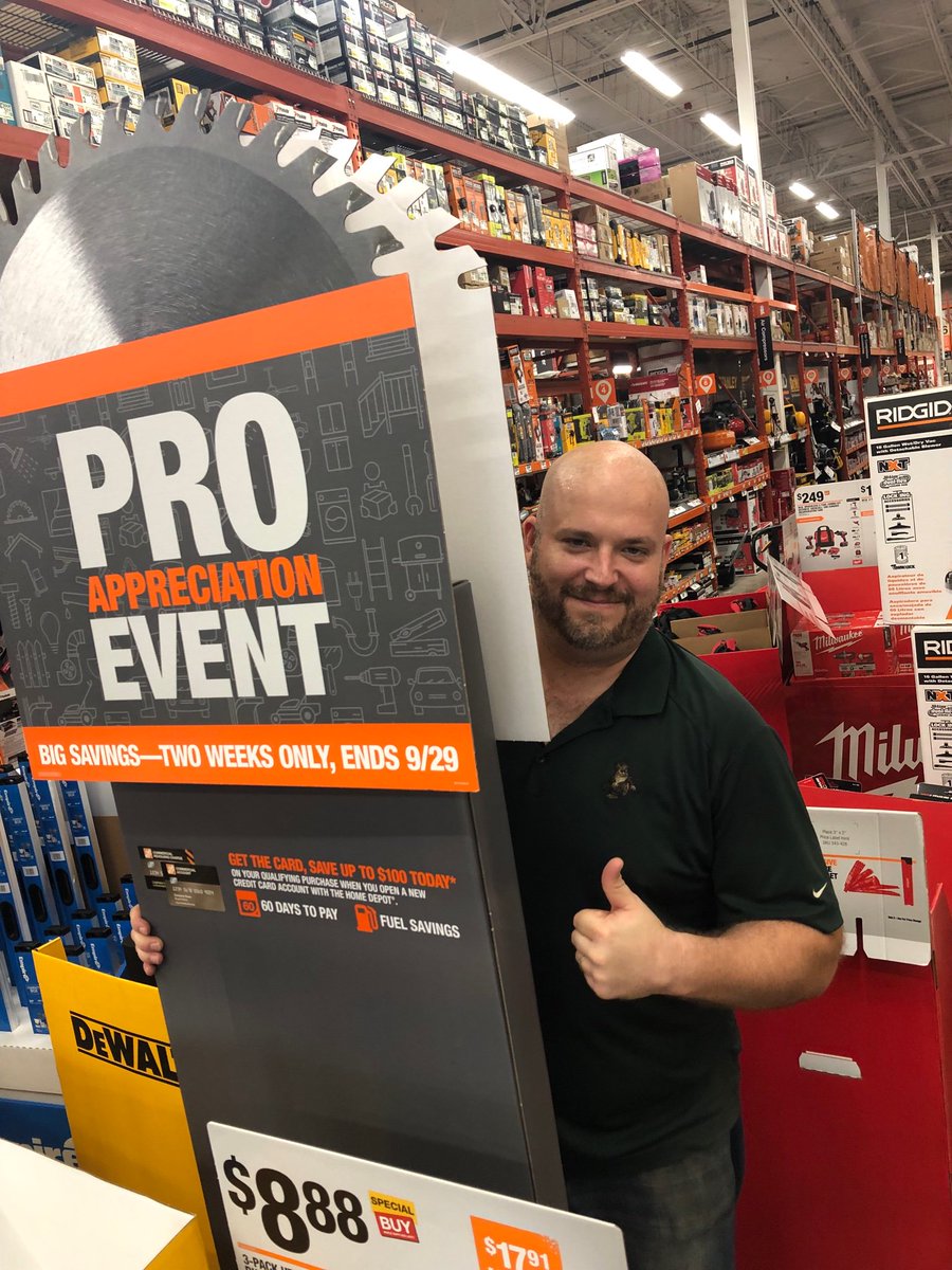 jensherluvsgod's tweet photo. Who says operations DHs can’t merchandise an adset?! Assisting Pro DH Johnny to set our 9/16-9/29 Pro Event! Big Shout out to D25 Associate Tanner, ASM Leo and D96 Tech Paul for your help! #GrowYourPros 😎 @Allison_HD @sgaskinshd @CharlesA_Wilson  @marlaina_smith @leighmartin44 https://t.co/N0N2f1VNgE