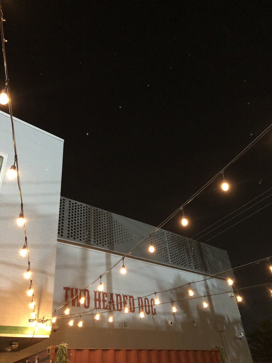 meghamcswain's tweet photo. 🎈 #twoheadeddog @midtownHOU https://t.co/O4cSLZWFt4
