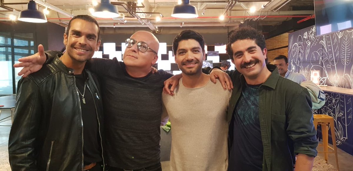 4 tapatíos toman Bogotá 🎬🇨🇴🇲🇽
<a href="/GonzaloGarVi/">GonzaloGarciaVivanco</a> 
#RafaLaraCine 
<a href="/CharritoVazquez/">Christian Vazquez</a> 
<a href="/oswaldozarate/">Oswaldo Zárate</a>