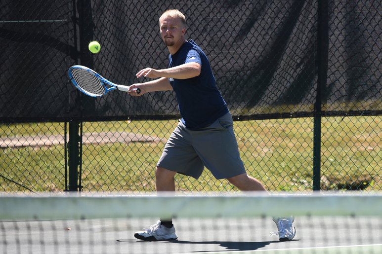 .<a href="/ehc_tennis/">Emory & Henry Tennis</a> Emory &amp; Henry Men's Tennis Blanks Maryville, 9-0, To Start Season Sunday gowasps.com/x/varnb #GoWasps #StingersUp #BlueCollarGoldStandard