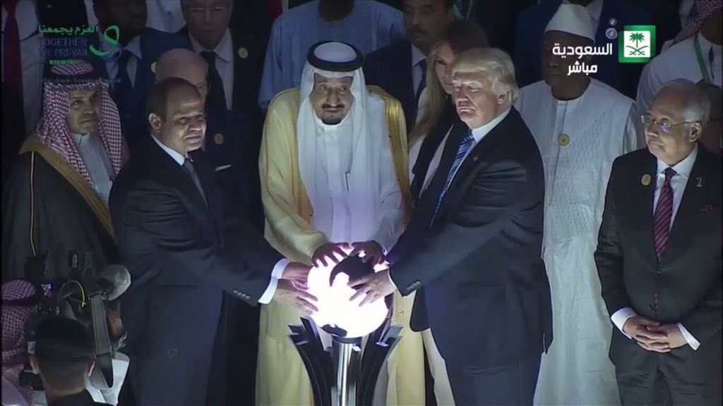 Ptmurf1016's tweet photo. Said the #SaudiPuppet. https://t.co/foL8T1uzzS