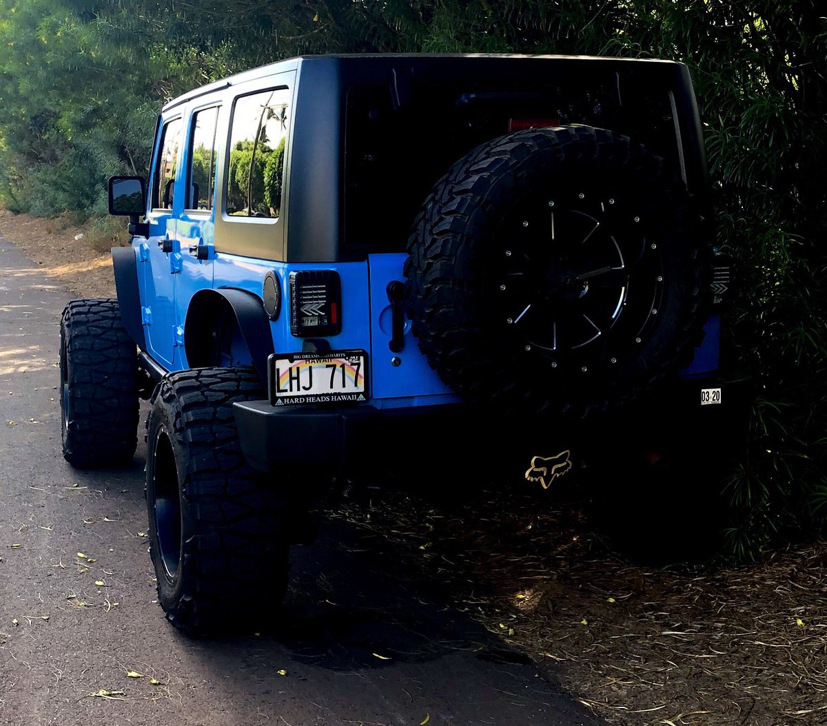 RadMauiRides's tweet photo. A well done #rad #maui #ride 

#jeep #foxracingshox #trail https://t.co/hIpYuSrHqR