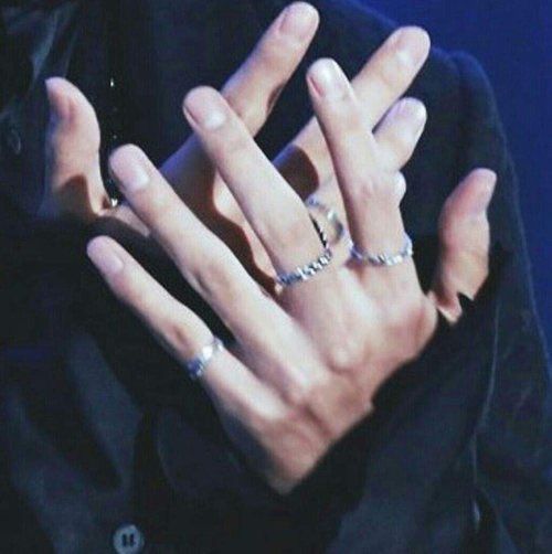 Bts чимин руки. пак рук. чимин. чимин бтс ладони. пак рук.