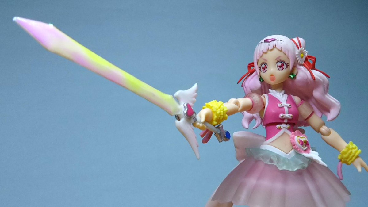 Ms Smile まっぷる ちがうよ 必要なのは剣じゃない というわけで Hugっと プリキュア 第11話より プリキュアの剣 をfiguarts用に作りました キュアトゥモローたちも使っていた と思われる もう一つの可能性の未来の象徴ですね Precure