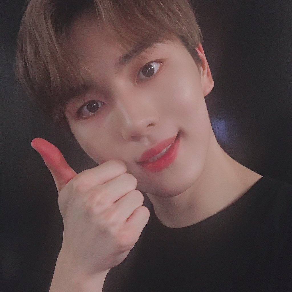 CUBE_PTG's tweet photo. [#키노] Aqui é louco. A energia é louca. As universes do Brasil têm uma voz e torcida tão intensa que eu não percebi que estava cansado. Foi muito limdo. Muito obrigado pela esperiência especial. Nós voltaremos em breve! Amamos vocês✌ 사랑해❣ https://t.co/ZGqu7ujJlB
