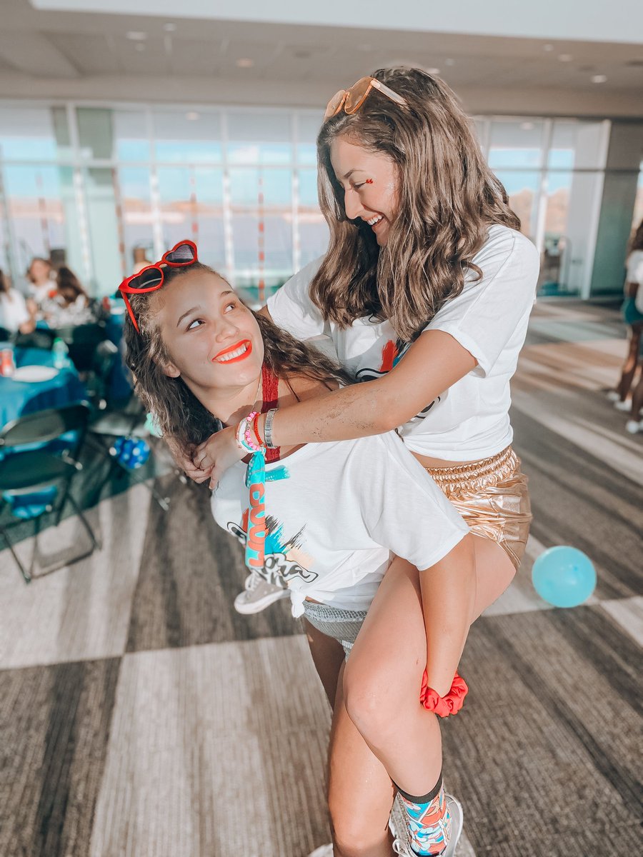 jordandubenion's tweet image. POP OUT MA'AM #BidDay #APHI