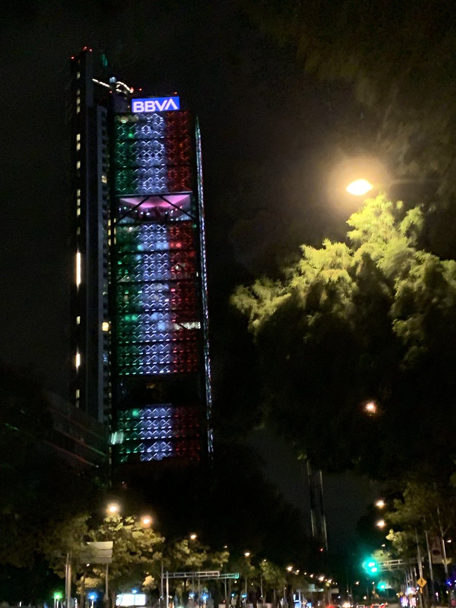 robertito_tilo's tweet photo. CDMX September 15th, 2019 #dontsnapanddrive #cdmx #Mexico #MexicoCity #15DeSeptiembre https://t.co/NS8y3NOA5X