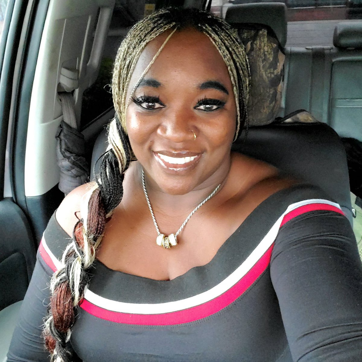 JsaloneMe's tweet image. Seeing beyond the flaws of me and believing in the best of me!!